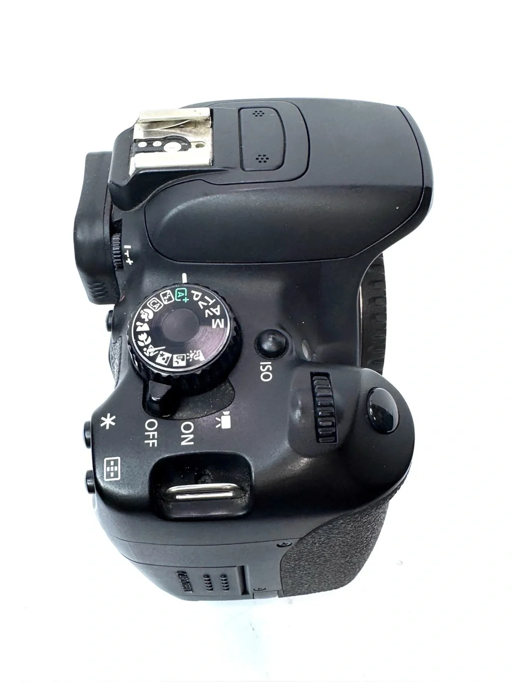 Canon EOS Rebel T4i / EOS 650D DSLR Camera with Canon EF-S 18-55mm Lens